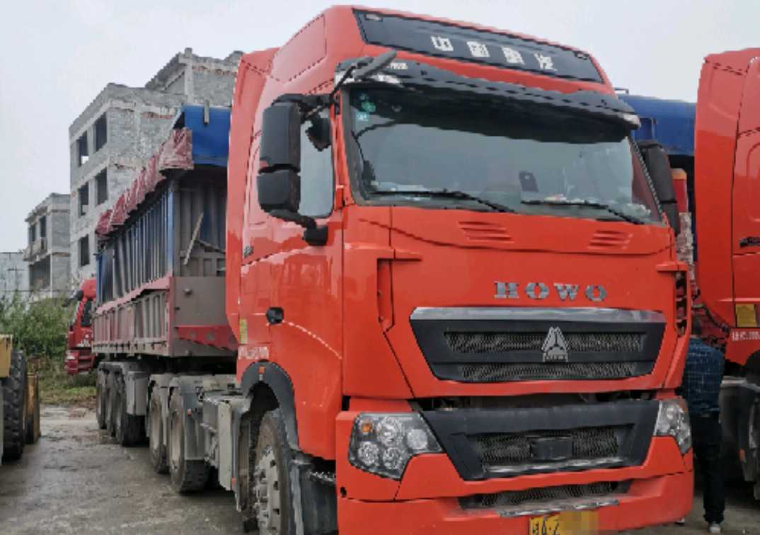 中国重汽hoka h7 牵引车  460匹 2021年03月 6x4